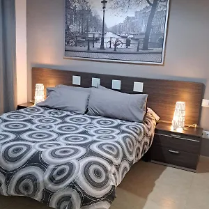 https://apartamento-eursu-playa.1costadelsol.com